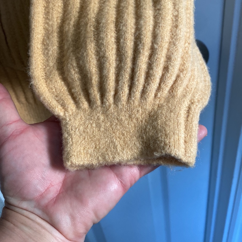 Cardigan - Picture 6 of 6